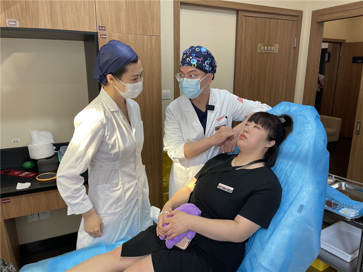 上海初丽整形医生案例