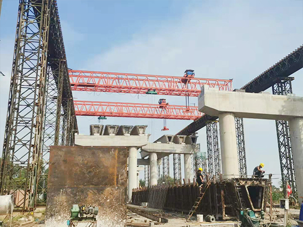 福建泉州龙门吊出租厂家遵守安全规则 