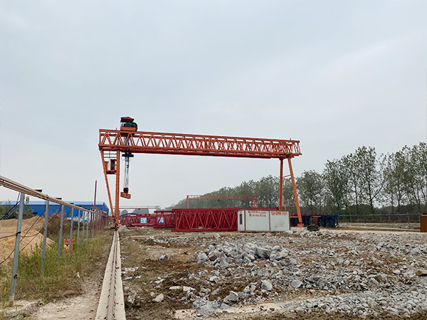 广西南宁龙门吊出租厂家安全工作放在心里 