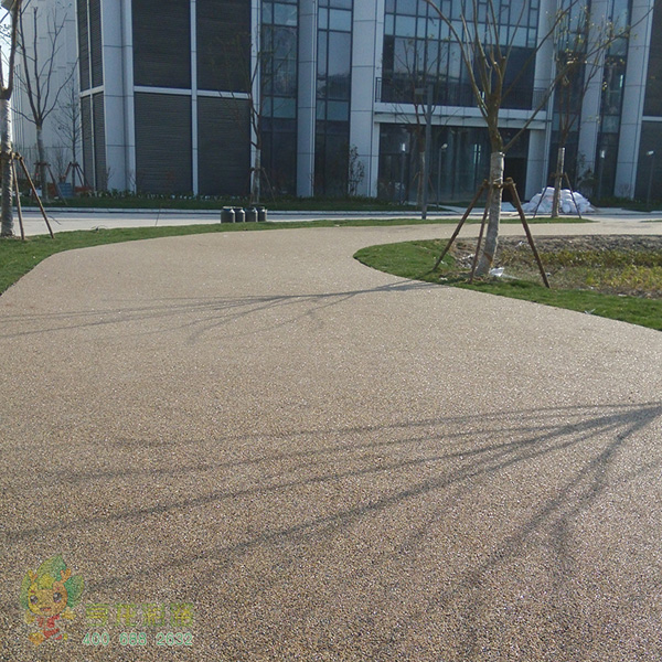 供应彩色透水胶筑石地坪材料l胶粘石路面工艺 