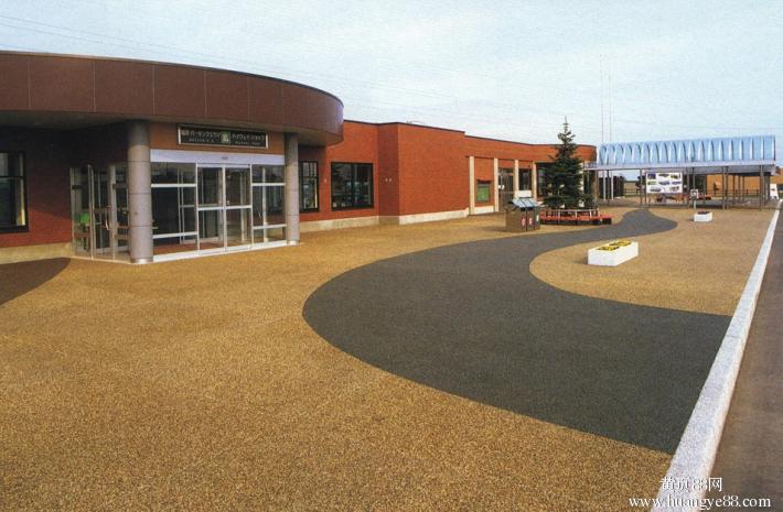 环保生态透水露骨料混凝土地坪l施工经验丰富 