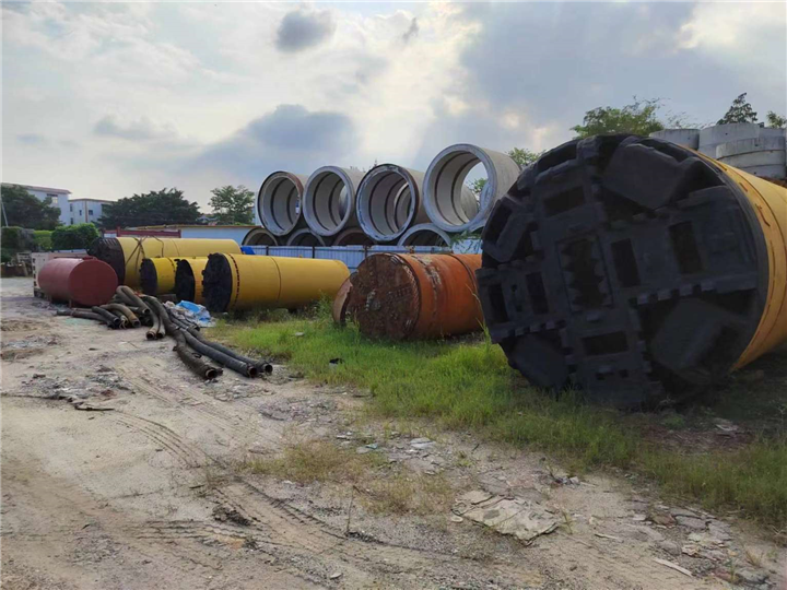 深圳岩石机顶管