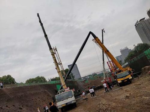 葛店吊车出租吊车的司机都应当具备哪些基础知识