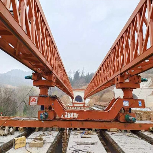 上包下花龙门吊悬臂的简单概述