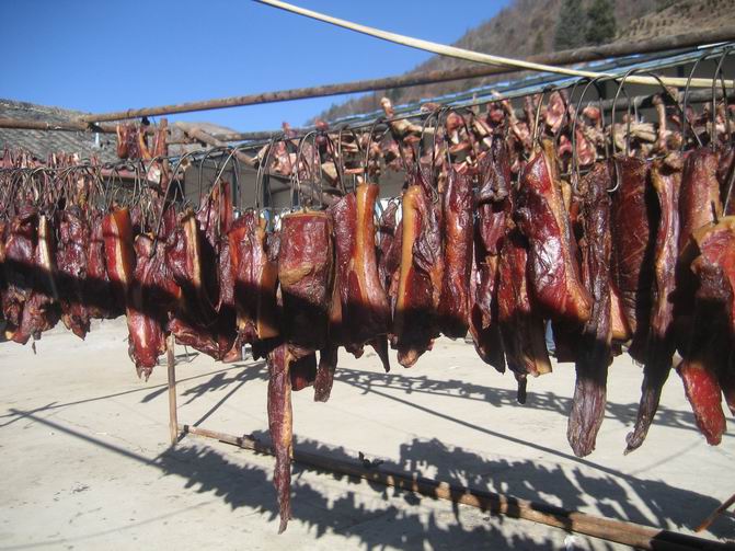 藏式烟熏肉--藏猪腊肉供应商
