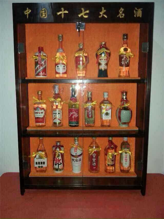 青岛回收礼品！青岛白酒回收 