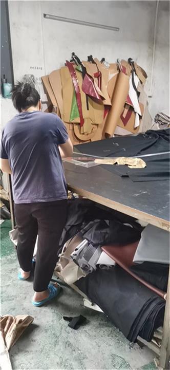 东莞沙发换布厂家谈谈什么是沙发翻新呢