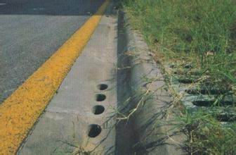 扬州钢筋混凝土排水管%扬州路牙