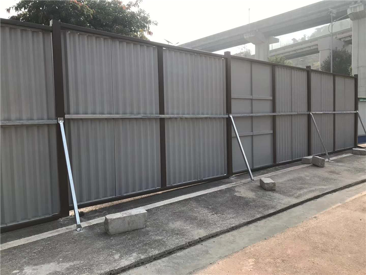 重庆施工围挡是一个不错的道路施工遮挡物