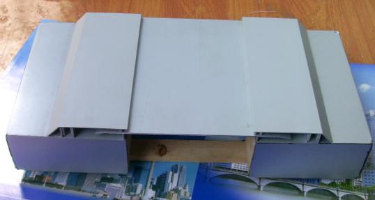 金属卡锁型带斜边变形缝ILM