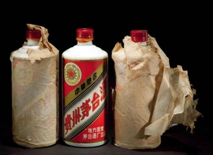 长春烟酒回收让您知道喝陈年老酒的好处