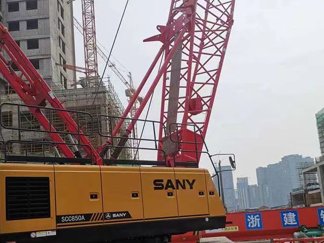 无锡宏源履带吊出租电话