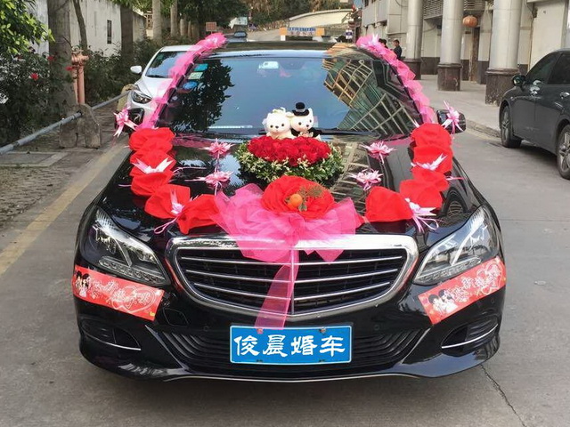 奔驰E级婚车_惠城区婚车租赁 