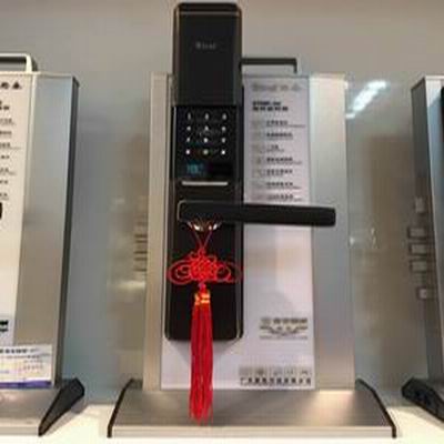 天府新区专业安装指纹锁电话18584194298 