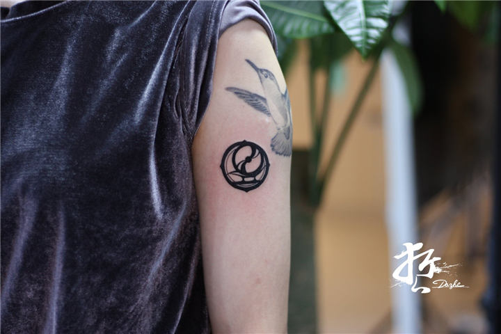 石狮纹身/