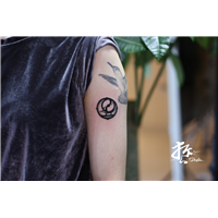 石狮纹身/