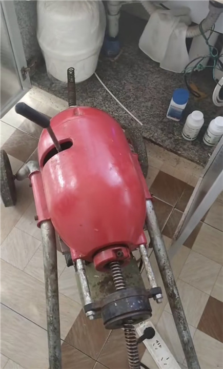 黄骅本地酒家疏通管道公司电话