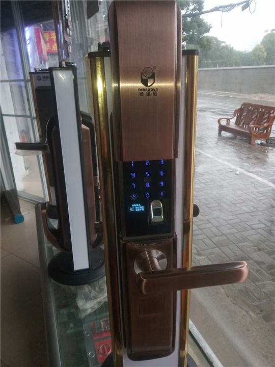 蚌埠龙子湖换玻璃门锁公司在哪里