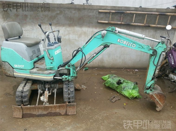 重庆小挖机租赁