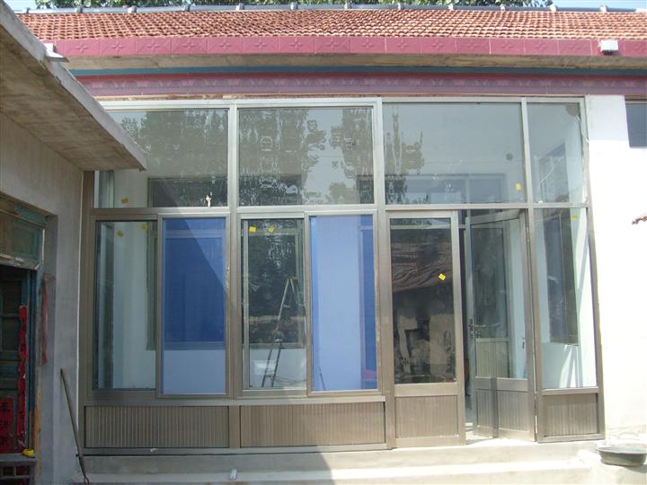 潍坊五区肯德基门