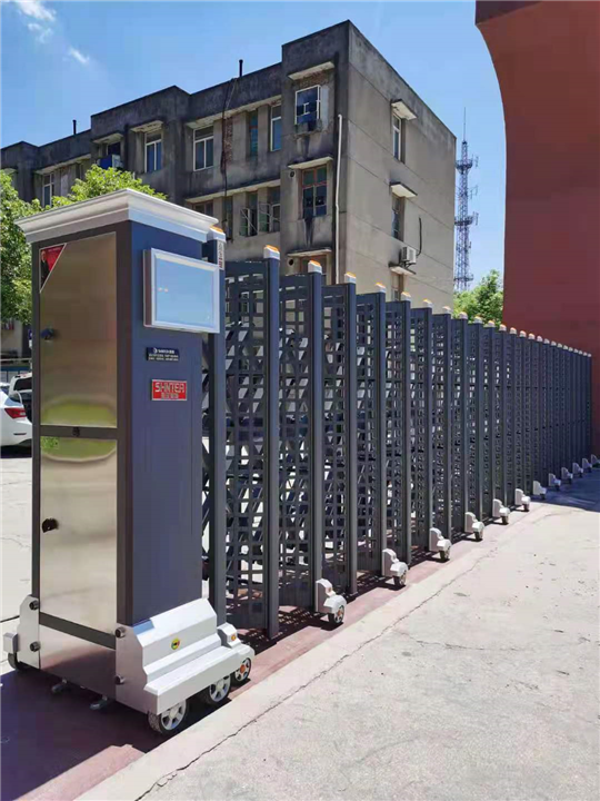 桂林快速伸缩门