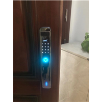 贵阳换防盗门锁店电话多少