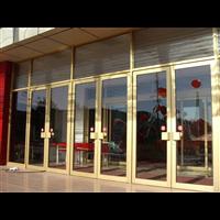 哪里有卖玻璃感应门的店面，在哪里？号码多少 