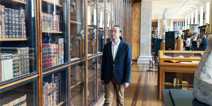 乔爱军参观大英博物馆 