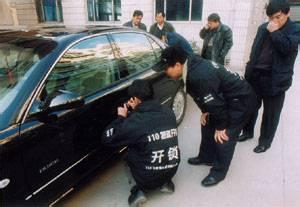安岳开锁%安岳配汽车钥匙 