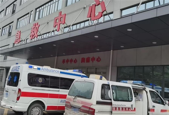 独山县马拉松哪家转院租救护车出租设备齐全