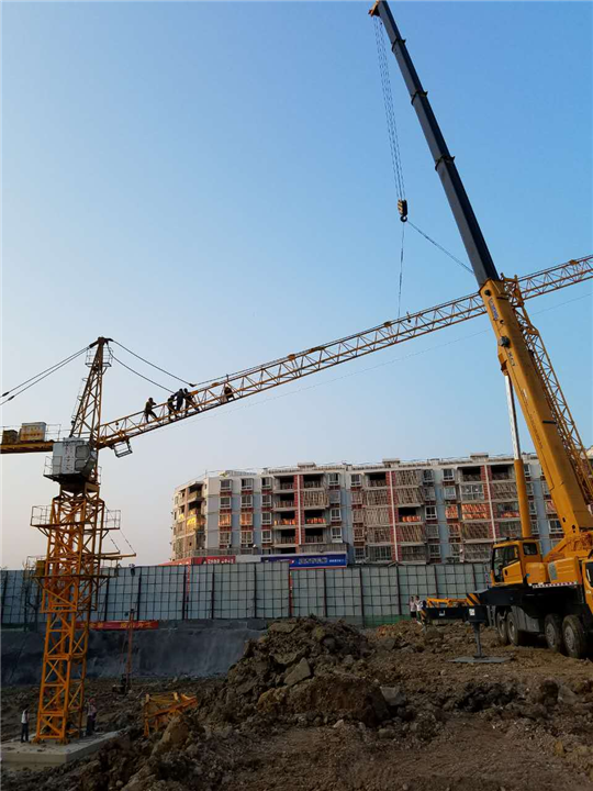 桂林吊车出租、叠彩吊车出租师傅