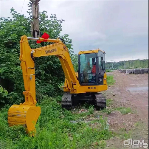 九江挖掘机出租