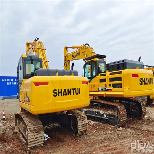 九江挖机出租电话