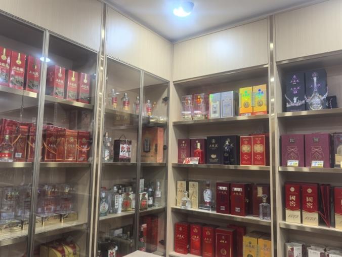 南京老酒回收告诉你高低端白酒有何区别
